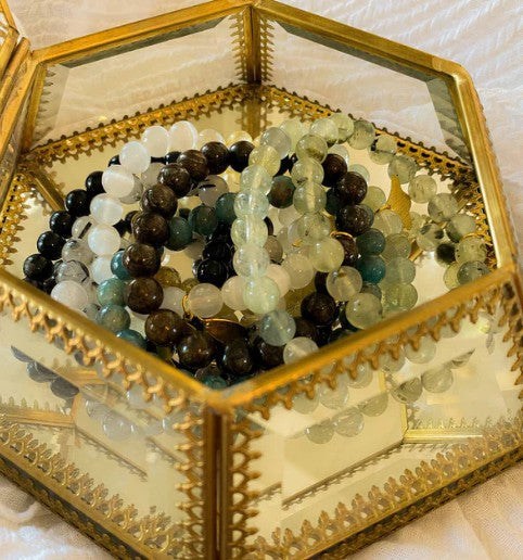 Every Santore Jewelry piece is individually handmade in small, made-to-order batches. Featuring curated stones and specialty chains, our designs are inspired by the beautiful world around us and created for the real people who grace it.